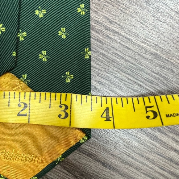 Atkinson’s Irish Poplin Green St. Patrick’s Day Clover Tie - Picture 5 of 5